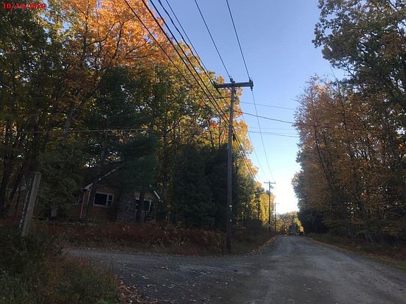 3rd image of 101 Rock Pl