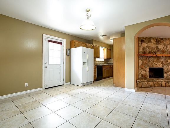 5th image of 5170 Village Way