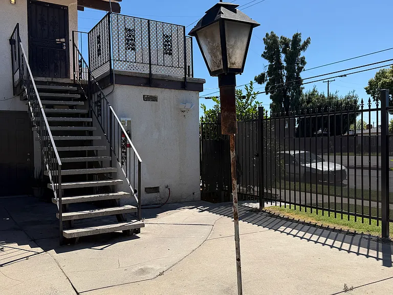 2514 E Andrews Ave #204 — Photo 6