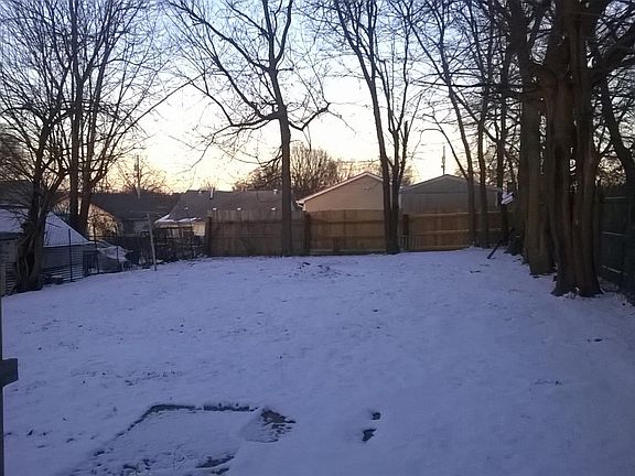 3rd image of 457 Morgan Ave
