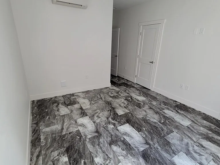 18518 96th Dr NE #D — Photo 34