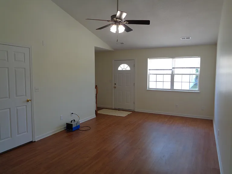 1502 W Worley St — Photo 5