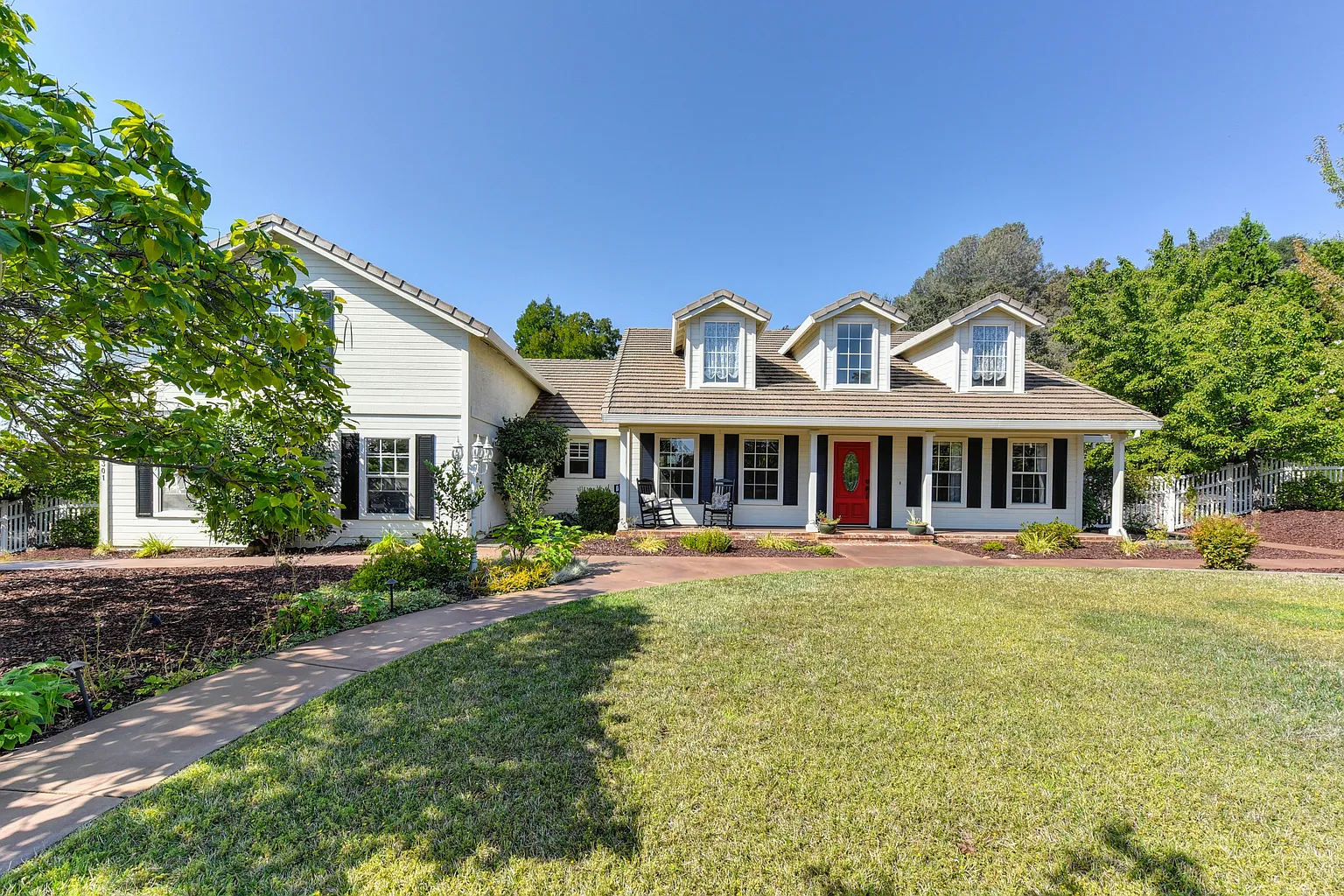 4301 Vega Loop photo 1