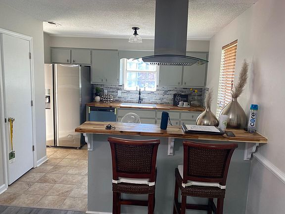 5th image of 3812 Southwood Drive
