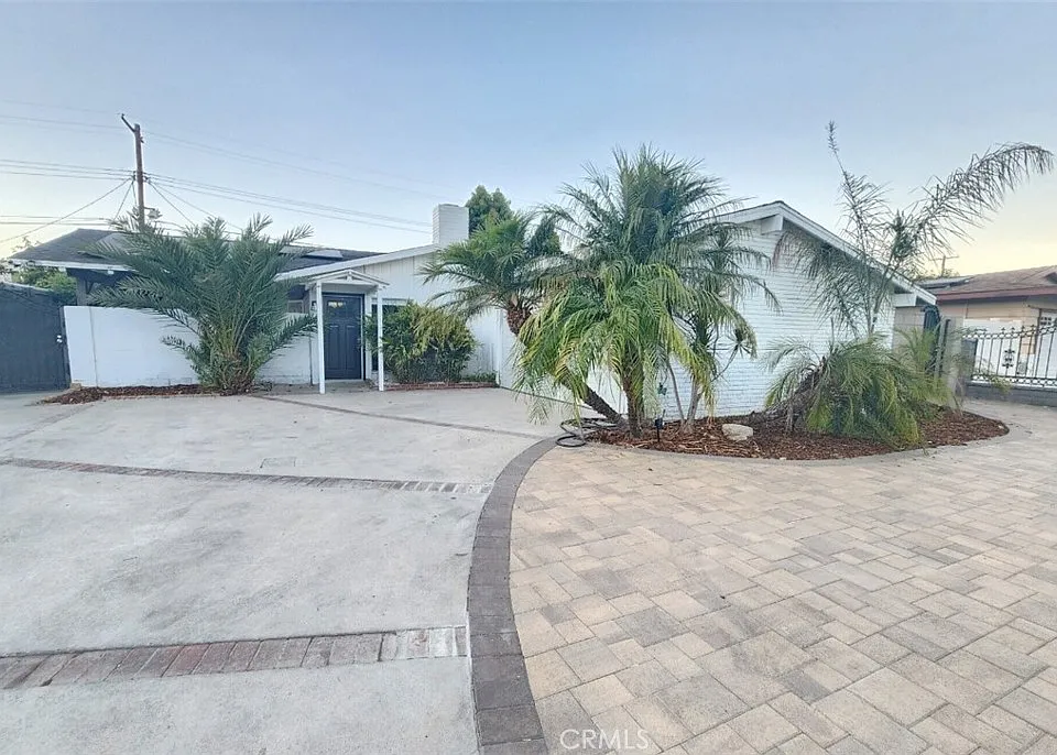 19221 Napa St