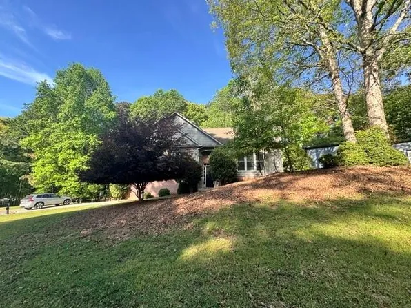 3616 Broken Arrow Dr, Woodstock, GA 30189