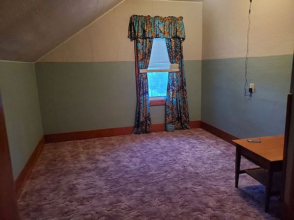 1st bedroom upstairs