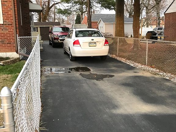 4th image of 404 Evergreen Ave
