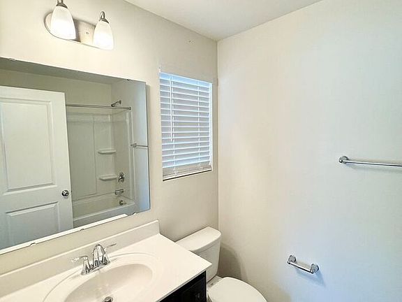 2nd image of 13929 Clayborn St