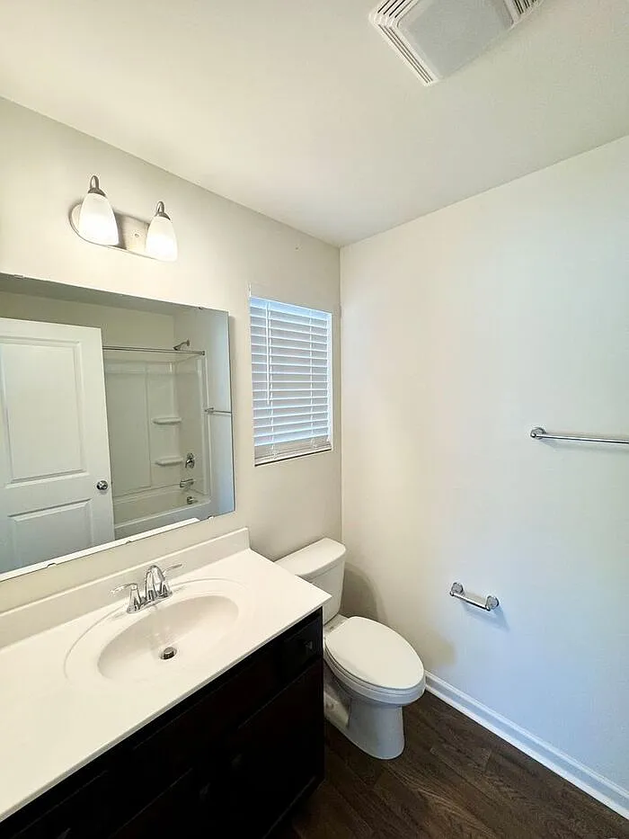 Building Photo - 13929 Clayborn St