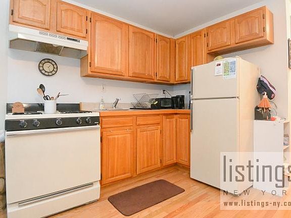 4th image of 183 Avenue B APT 3F