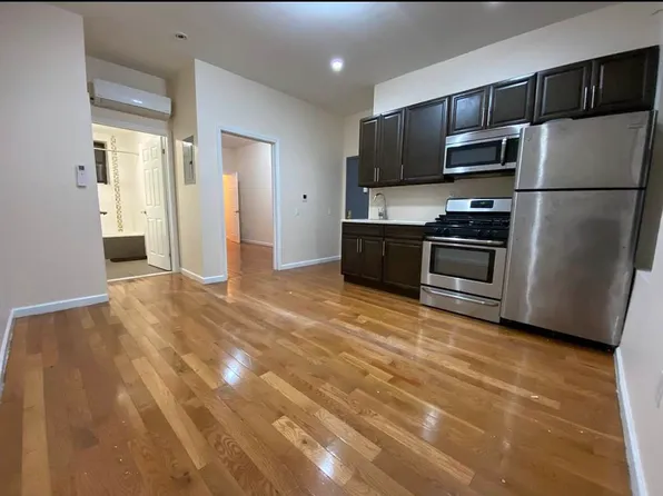 373 East 28th Street image 1 of 6
