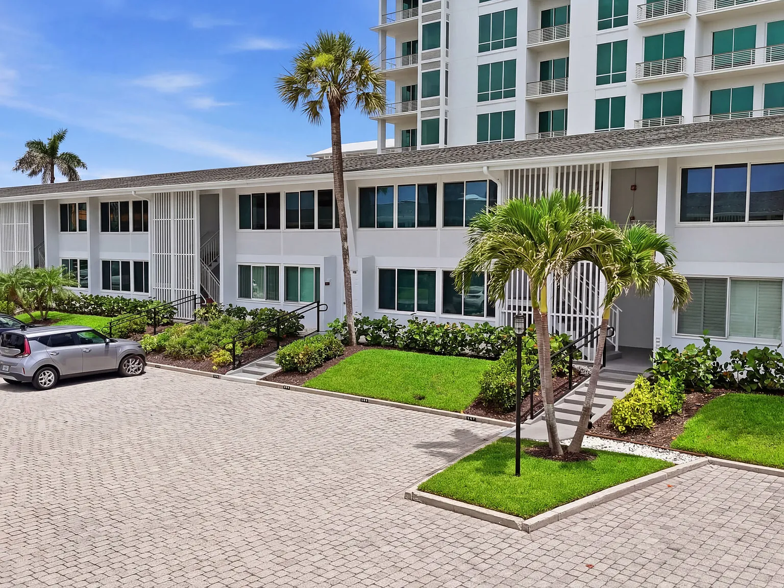 A/S-1065 Gulf Shore Boulevard North #108 - 1 — Photo 2
