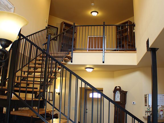 Central staircase 
