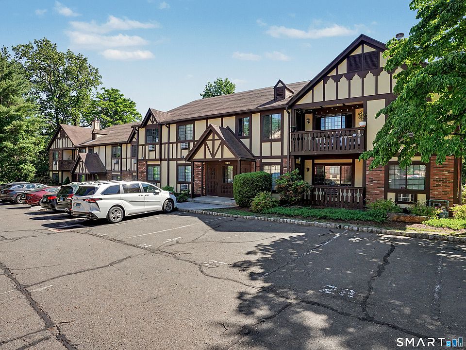 1st image of 31 Teresa Place #31