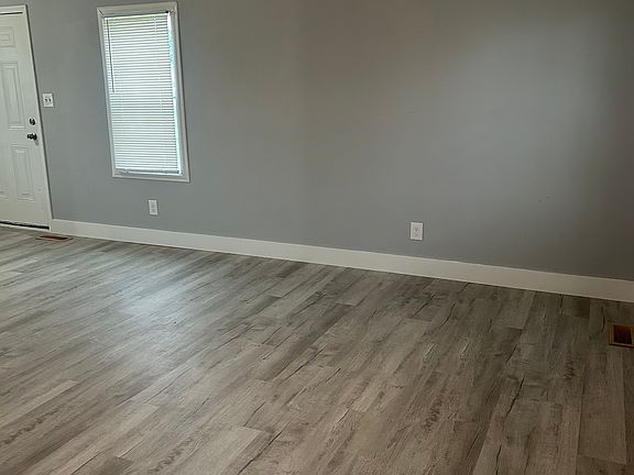 3rd image of 125 Longview Ave #A
