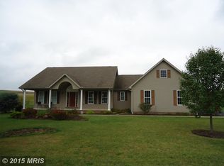 9590 Mentzer Gap Rd, Waynesboro, PA 17268