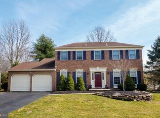 382 Paxson Ln, Langhorne, PA 19047