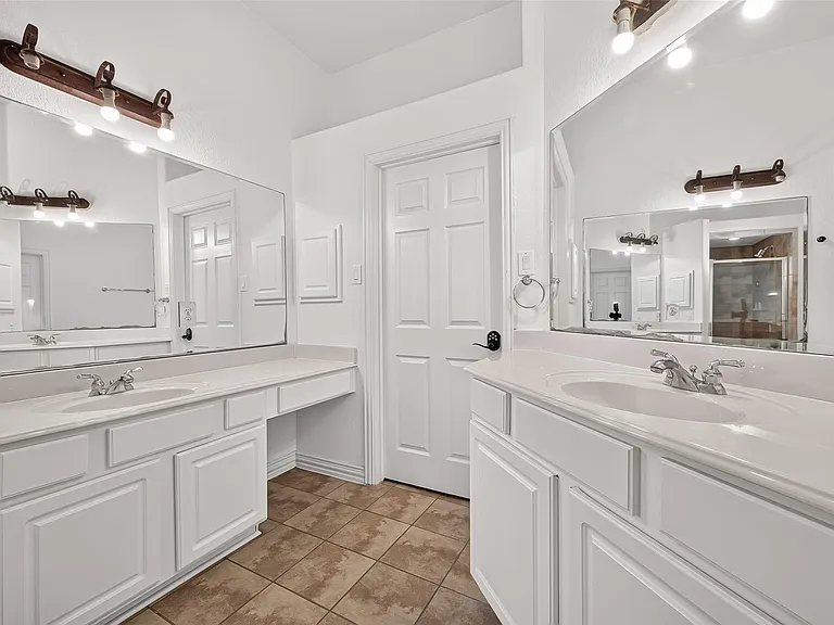 18 Petal Park Pl — Photo 24