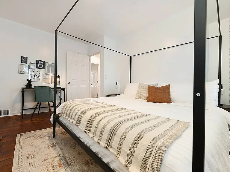 1060 Steuben St #1 — Photo 19
