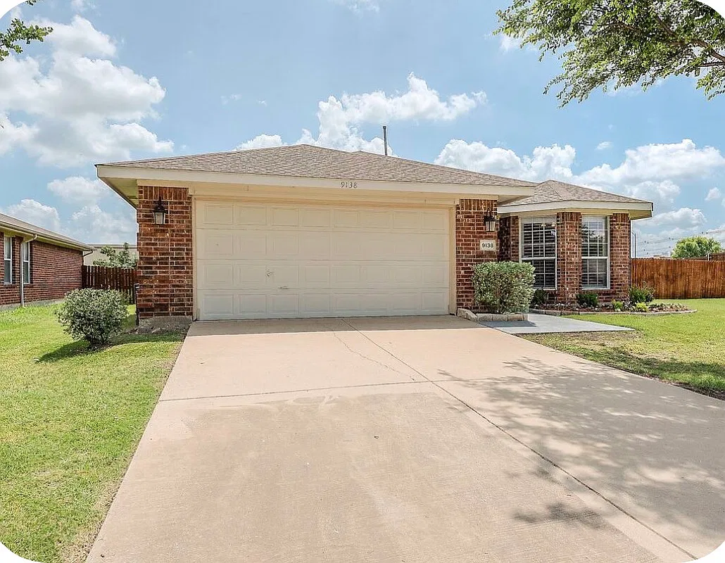 3 bed, 1786 sqft, $2,850 — Photo 2