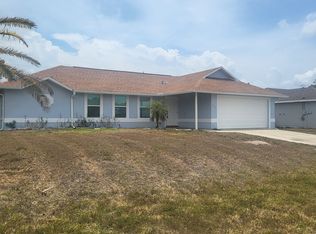 1727 SW 1st Pl, Cape Coral, FL 33991