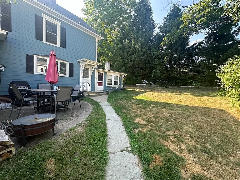 6 Laurel St #3 — Photo 10