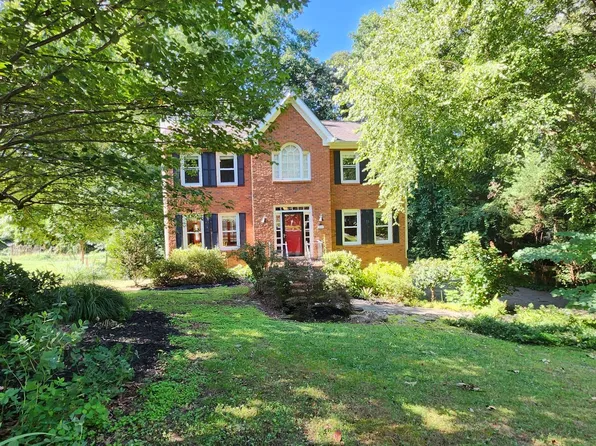 260 Farm Trak, Roswell, GA 30075
