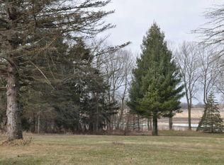 4613 328th Ave, Burlington, WI 53105