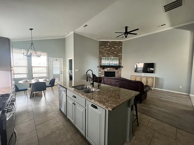 2316 Horizon Rd — Photo 1