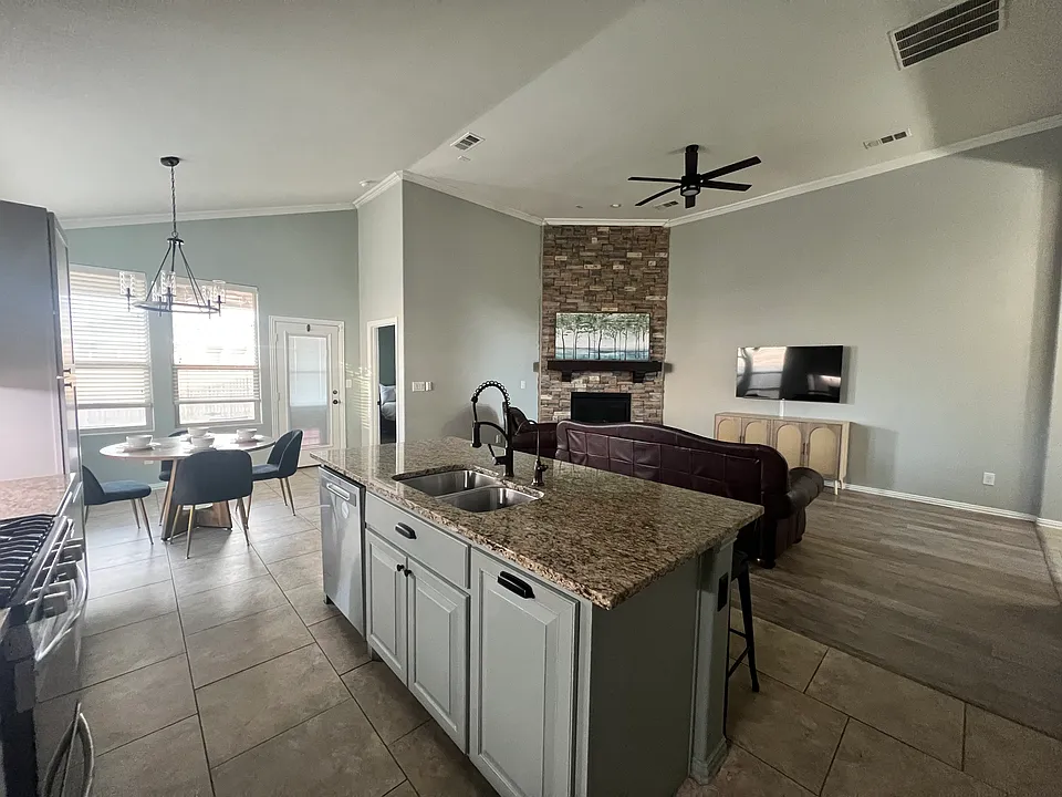 2316 Horizon Rd