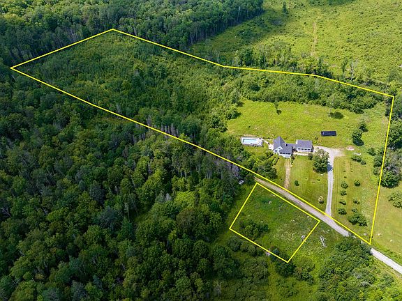 2nd image of 98 Boucher Road