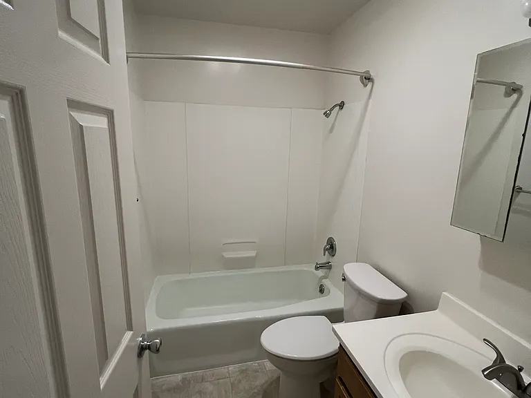 Mapleview Terrace Apartments — Photo 15