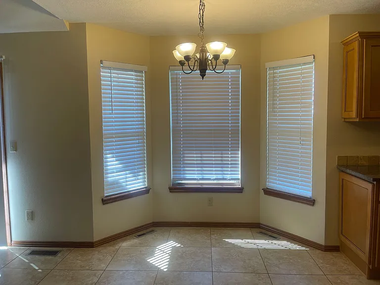 5282 E Blaine St — Photo 5