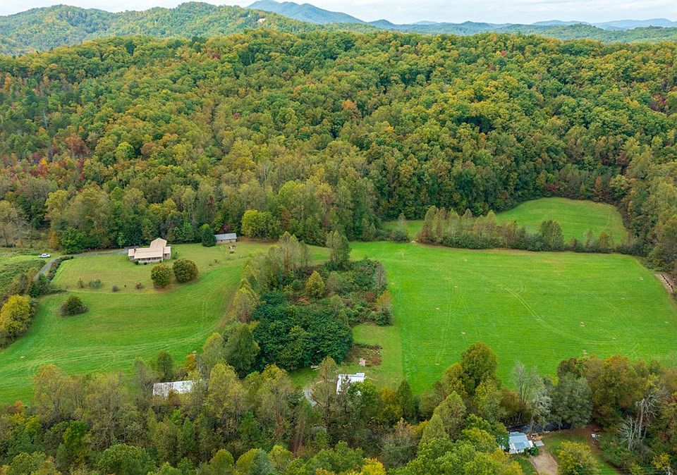 4529 Hooper Hwy, Cosby, TN 37722 Zillow