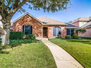8605 Lexington Dr, Rowlett, TX 75089