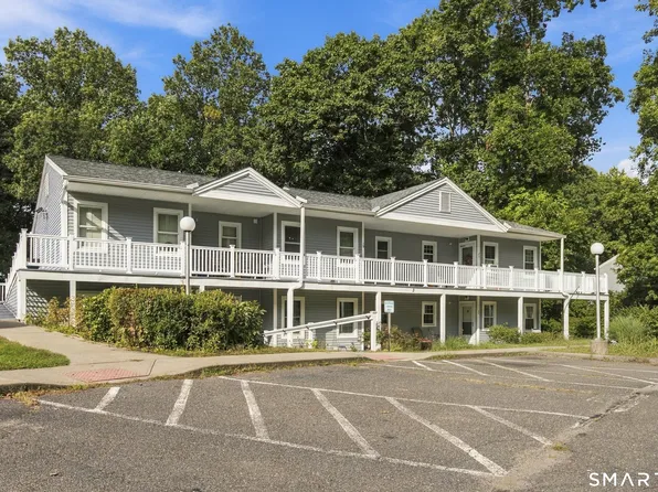 19 Hidden Knolls Circle #19, Monroe, CT 06468