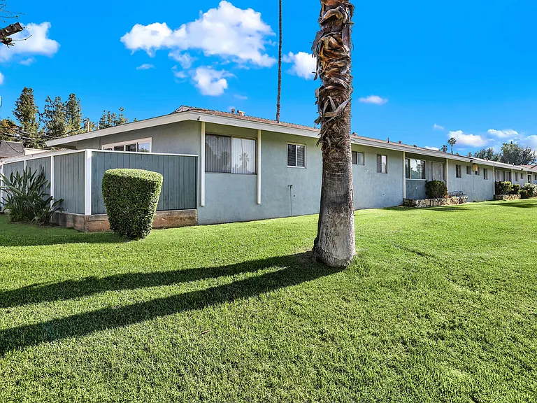 950 Palmbrook Dr — Photo 12