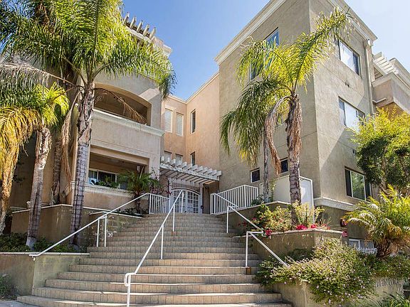 2nd image of 602 S Wilton Pl APT 304