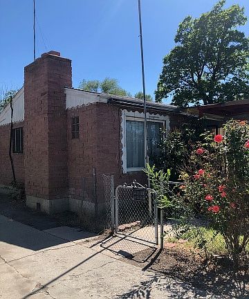 2nd image of 1647 W Whitlock Ave