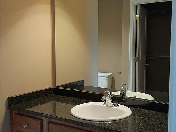 4th image of 130 Walnut Creek Ct