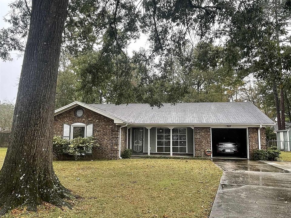 2nd image of 105 Morton Cir