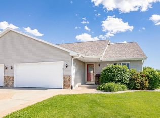1541 Radhika St, Fort Atkinson, WI 53538