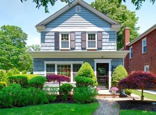51 Mulberry Ave, Garden City, NY 11530