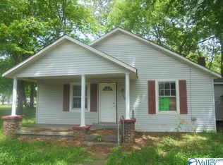 646 Church St, Town Creek, AL 35672