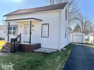 825 Ament St, Owosso, MI 48867