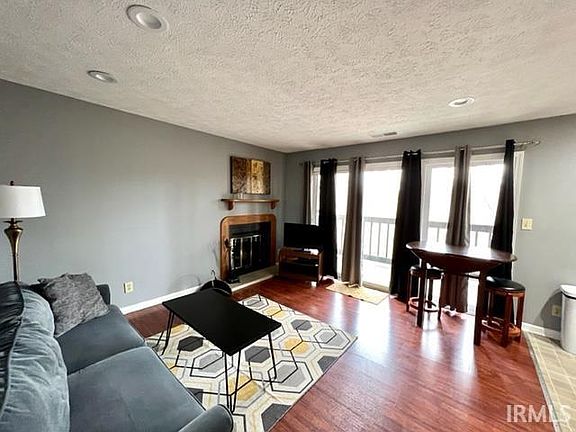 5th image of 9305 S Pointe Retreat Dr