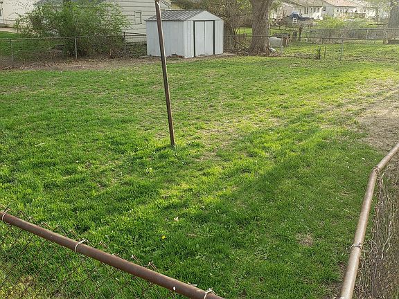 3rd image of 3720 W Vinton Ave