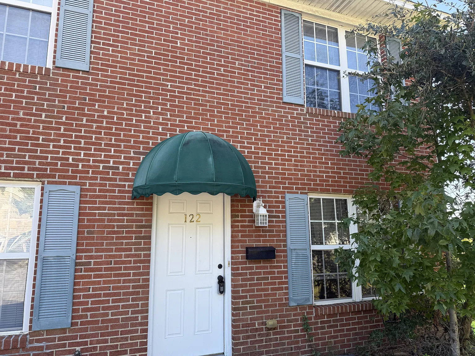 122 Short Street - 1 — Photo 2