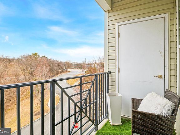 5th image of 2302 Lydia Hollow Dr #A1